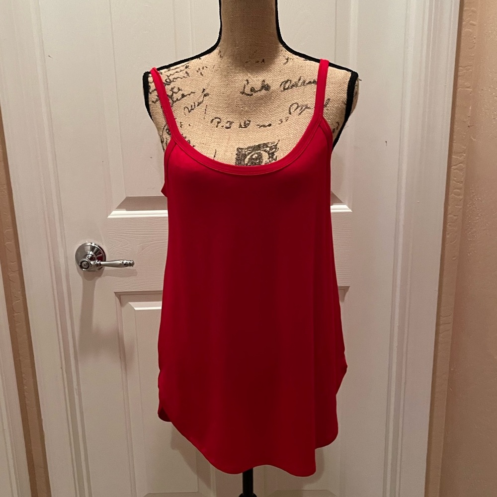 JUST REDUCED red tank top, new with tag size medium runs big